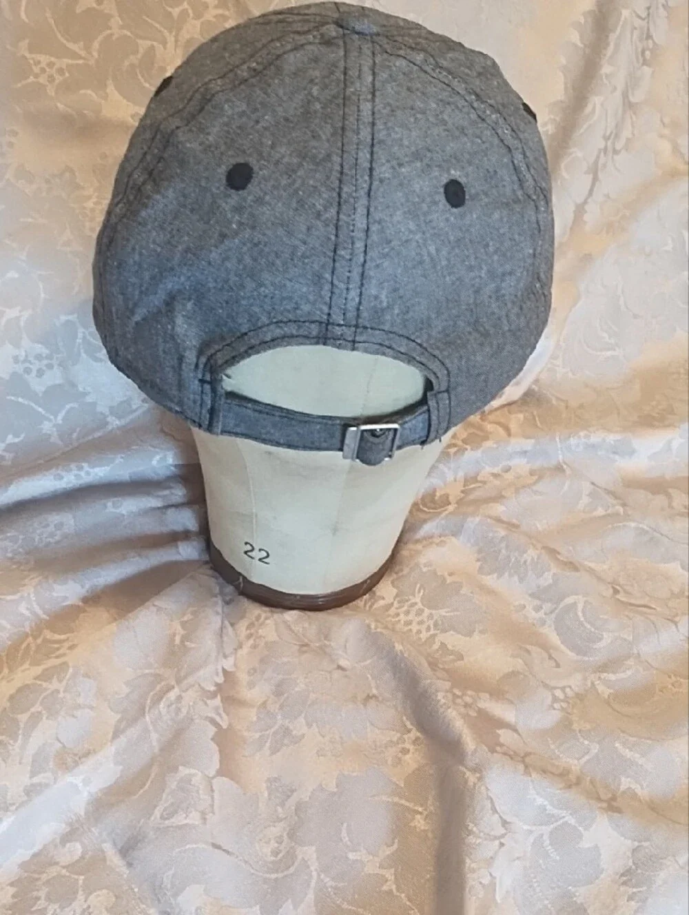 Adidas Men’s Heather Gray Golf Cap with Logo Patch